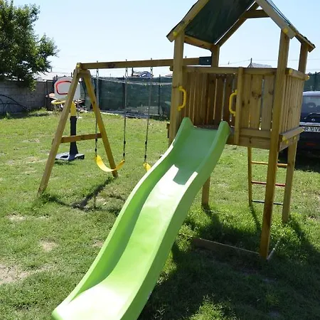 Pensiune Casa Robinson 3*